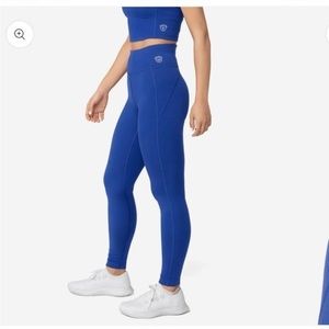 allbirds women size large leggings in cobalt haze